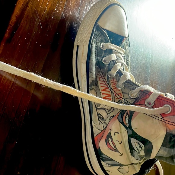 Harley Quinn shoes, originally from converse - Picture 1 of 3
